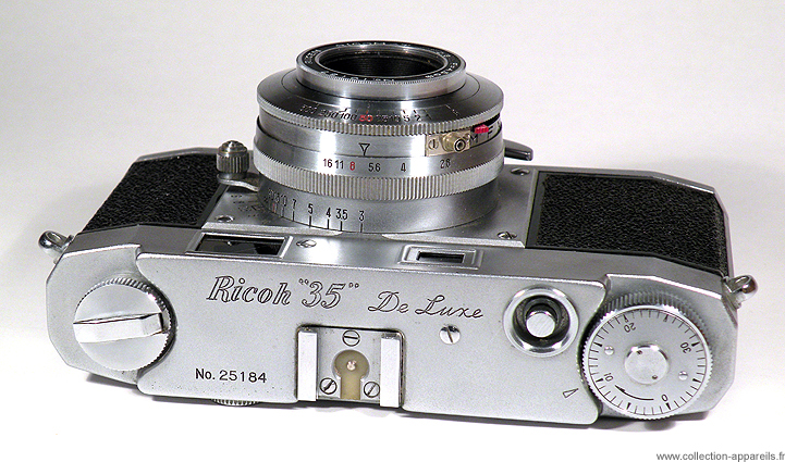 Ricoh 35 de Luxe Vintage cameras collection by Sylvain Halgand