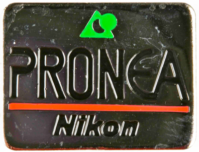 Nikon Pin's appareil Pronéa
