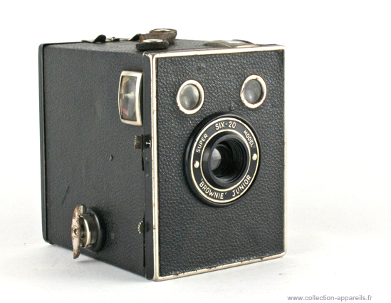 Kodak Six-20 Brownie Junior Super Model
