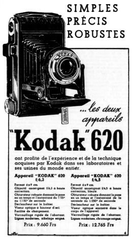 Appareil à photo noir argentique a soufflet modèle 34 de marque KODAK.
